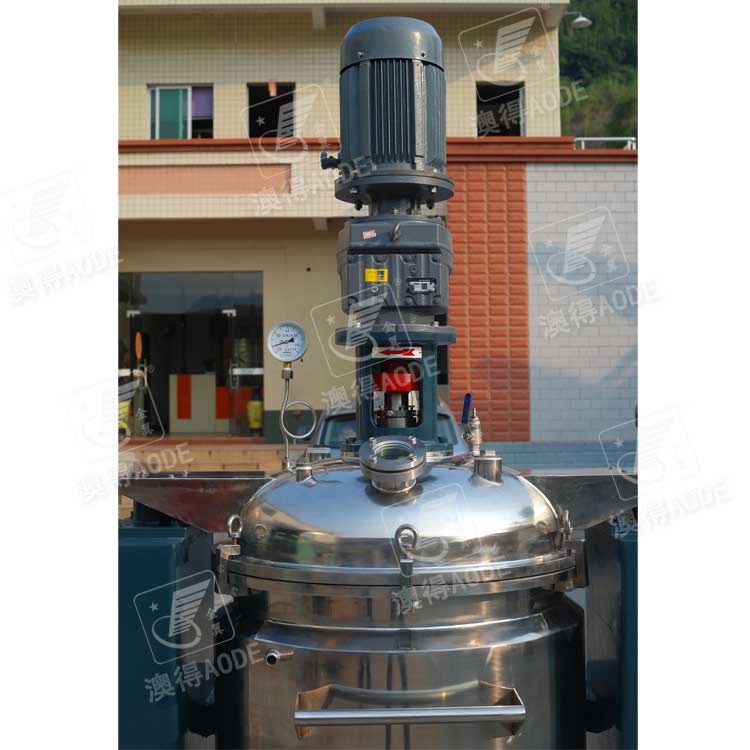 龍門(mén)式液壓升降脫泡機(jī)